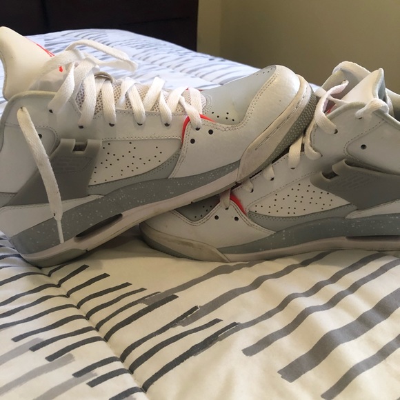 Jordan’s - Picture 6 of 6